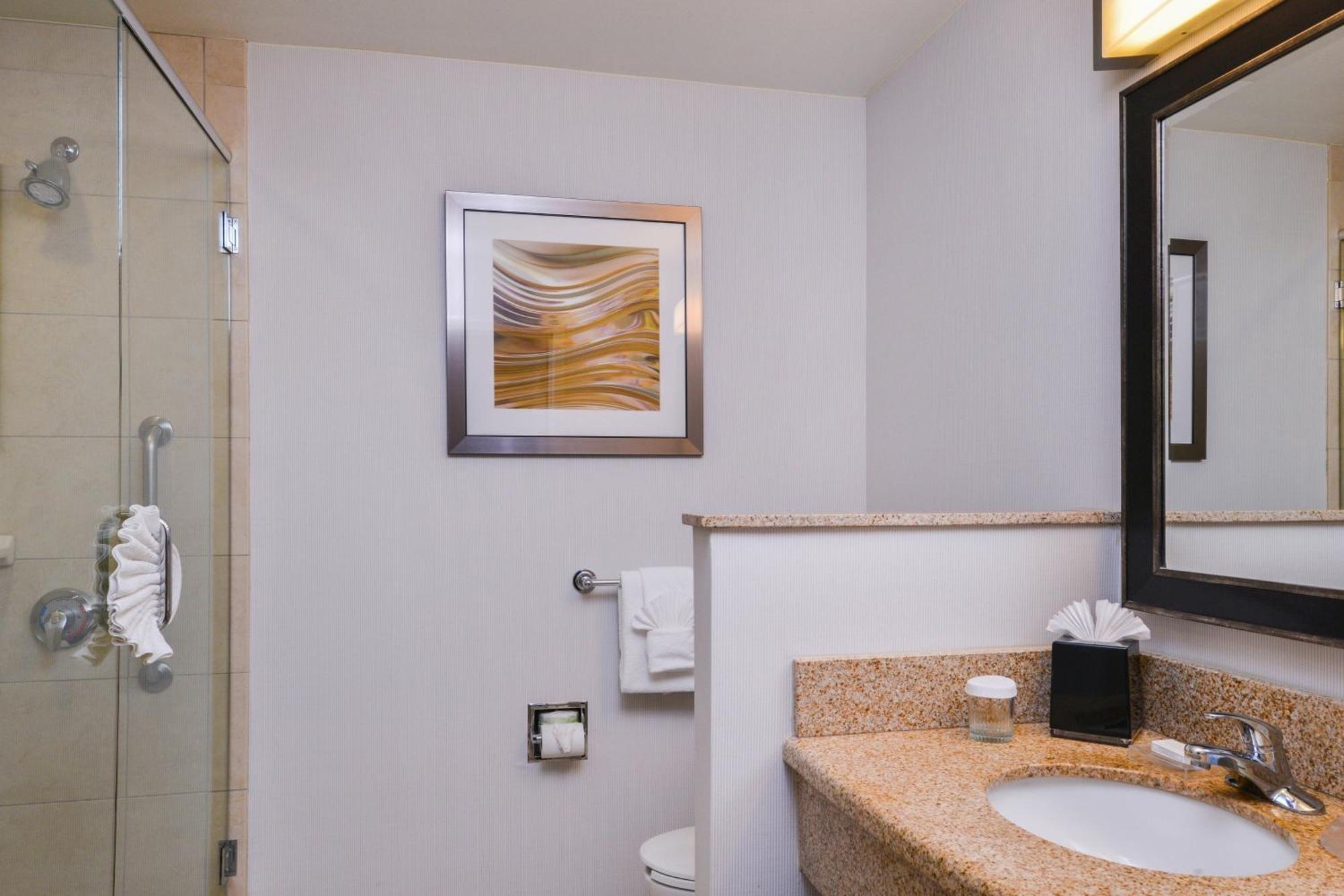 Courtyard By Marriott