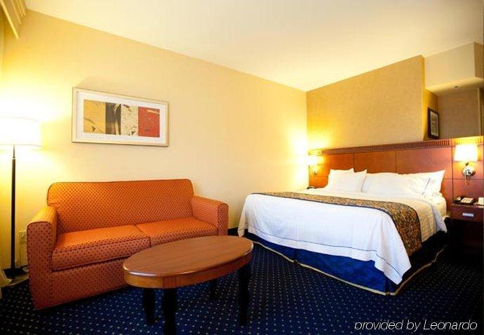 Courtyard By Marriott
