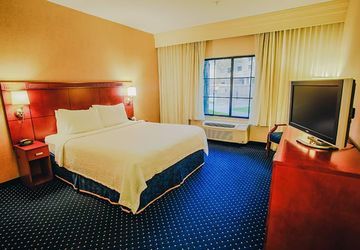 Courtyard By Marriott 3*